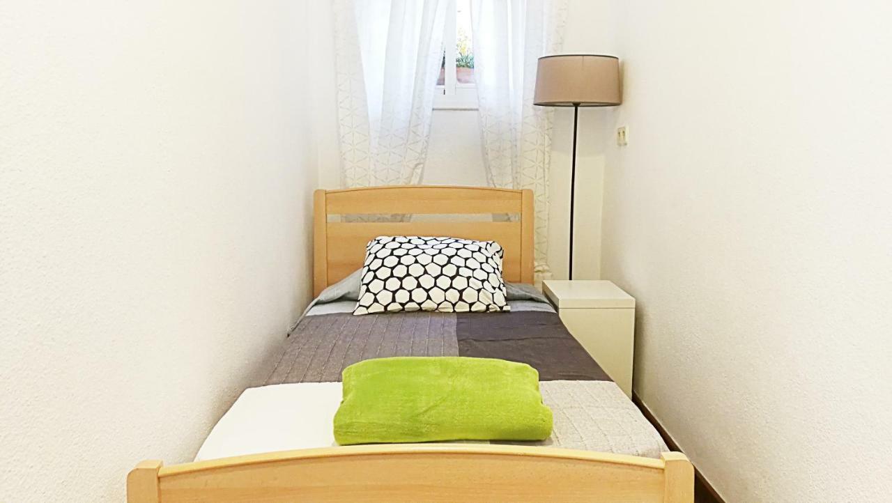 Апартаменты Apartamento Barcelona 10 Салоу Экстерьер фото